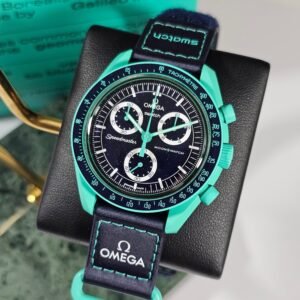 Swatch MoonSwatch Mission on Earth | Polar Lights
